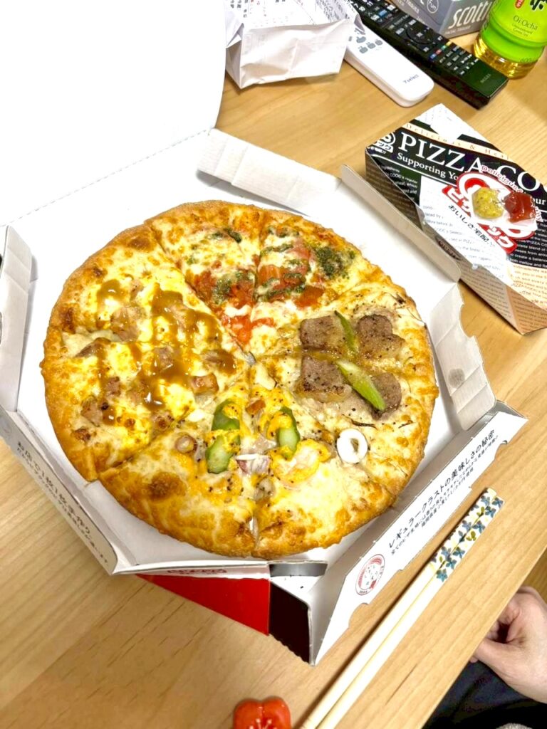 \( ‘ω’ \  )ピザパーティ！